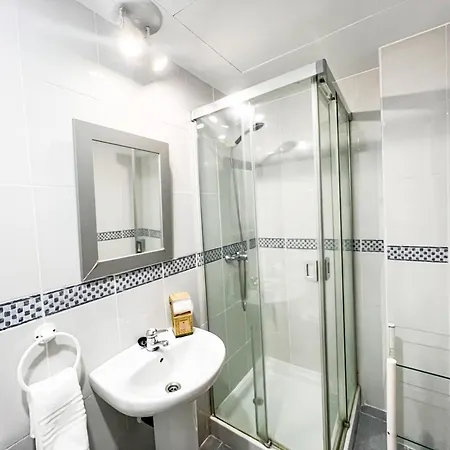 Apartment Family In Estepona