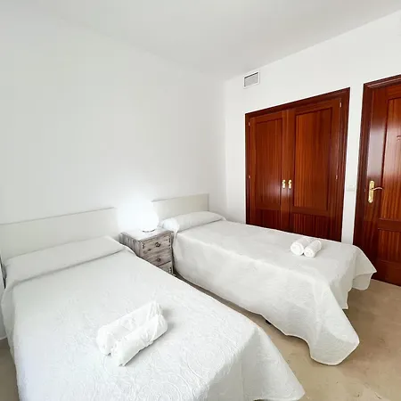 Family In Apartamento